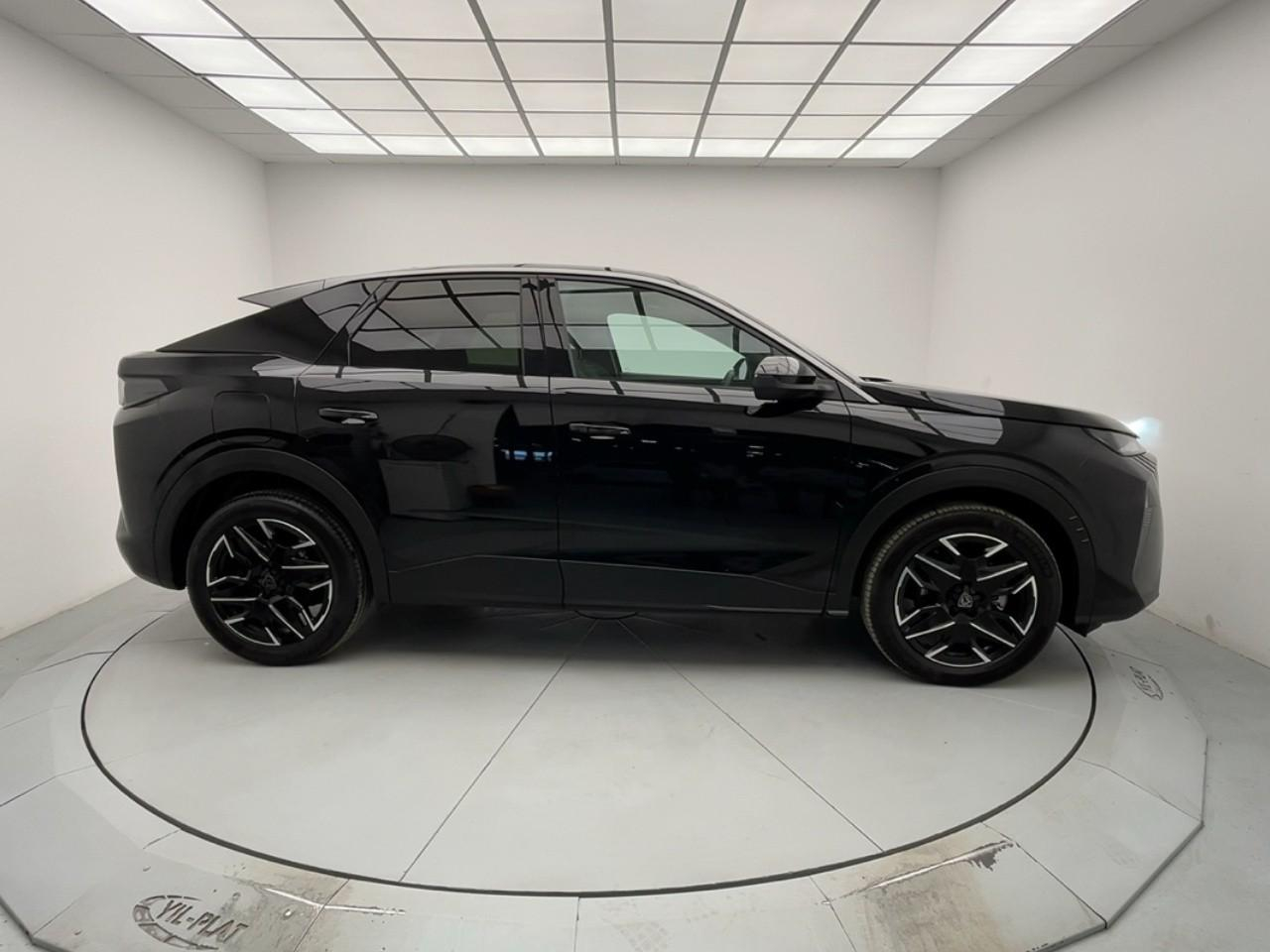 Peugeot 308 hybrid 145 e-dcs6 allure — photo 6