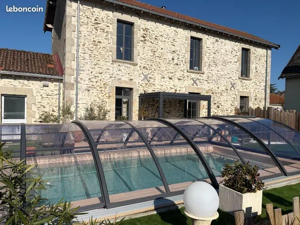 Maison en pierres coeur de bourg