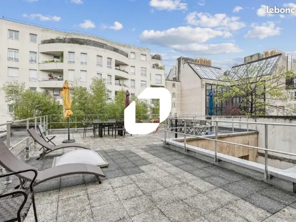 Bureaux 670 m²