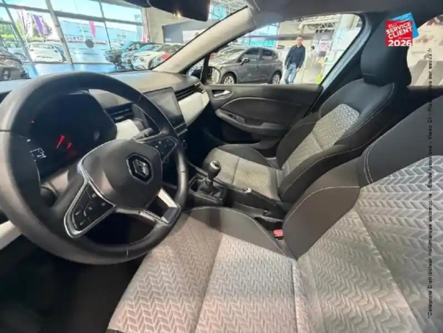 Renault Clio 1.0 tce 90ch evolution — photo 15