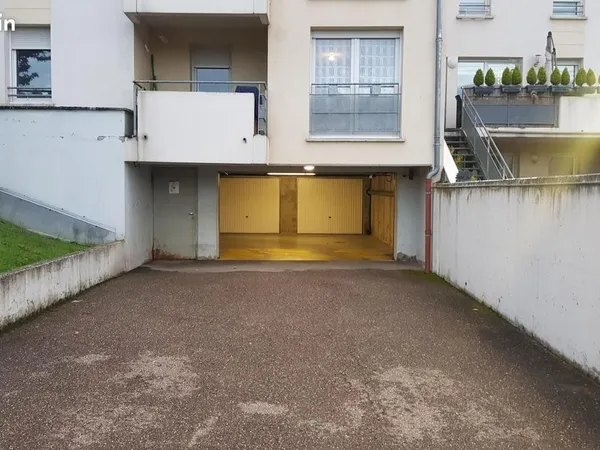 Garage/box 11 m² Ars Sur Moselle