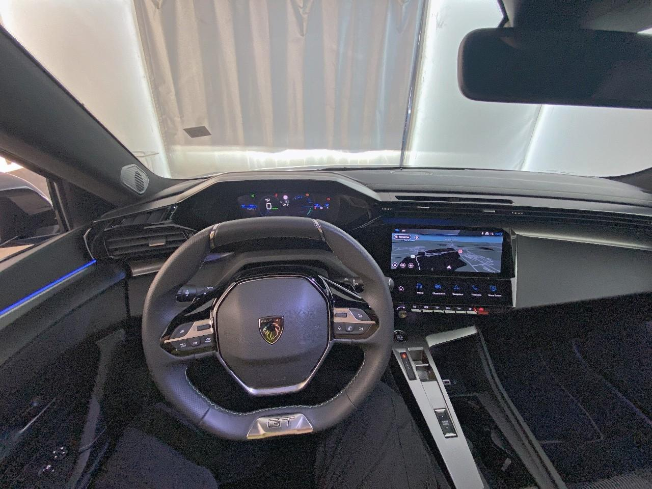 Peugeot 408 electrique 58 kwh 210 ch gt — photo 12