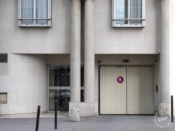 Garage/Parking