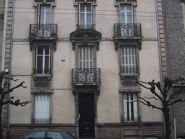 Appartement T3 dans beau petit immeuble