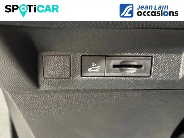 Citroën C5 Aircross hybride 145 ch e-dcs6 — photo 15