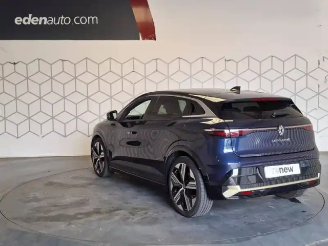 Renault Megane e-tech ev60 220 ch super charge — photo 15
