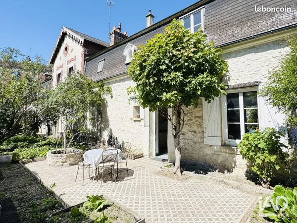 Maison 7 pièces 298 m²