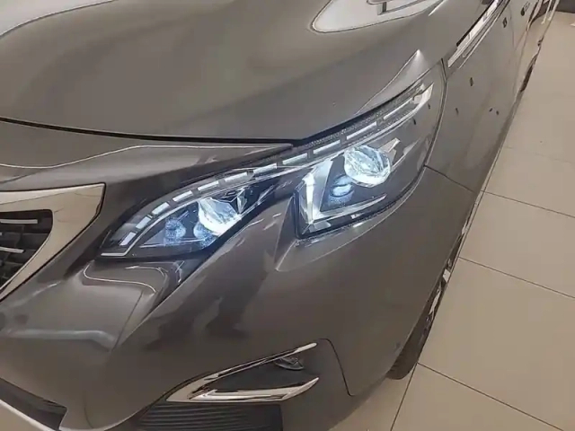 Peugeot 5008 bluehdi 130ch s&amp;s eat8 — photo 16