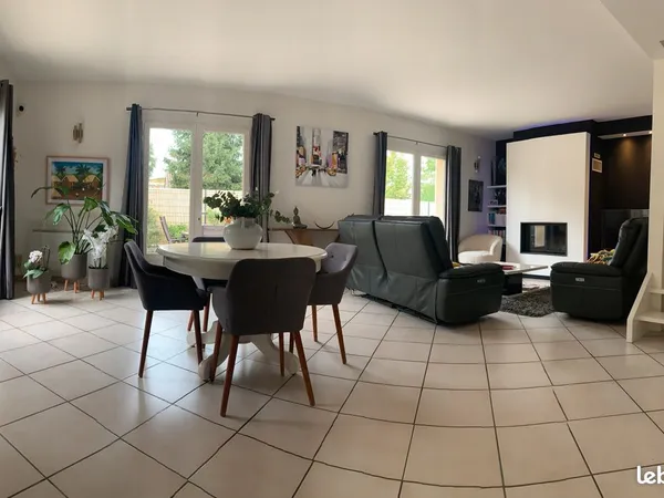 MAISON 6 pièces 135m²