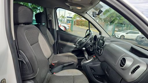 Peugeot Partner Tepee 1.6 Hdi 92 - Access – 2015 – 160420 km – Diesel – Boîte Manuelle — photo 22