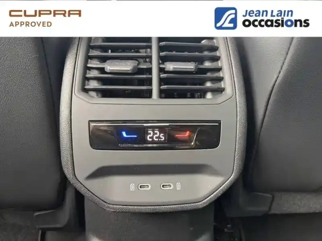 Cupra Leon sportstourer 1.4 e-hybrid 245 ch dsg6 — photo 17