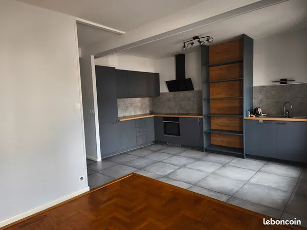 Appartement T3 68m² rénové + Garage + Cave 15m² + Balcon — St-Étienne Terrenoire