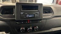 Renault Master F3500 L2H2 2.3 Blue dCi 135ch Confort Euro6E — photo 14