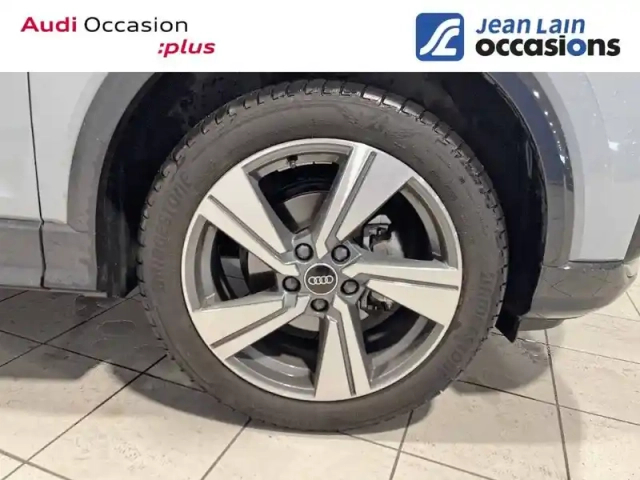 Audi Q2 35 tfsi 150 s tronic 7 — photo 9