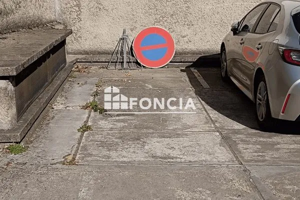 Parking 13 m²