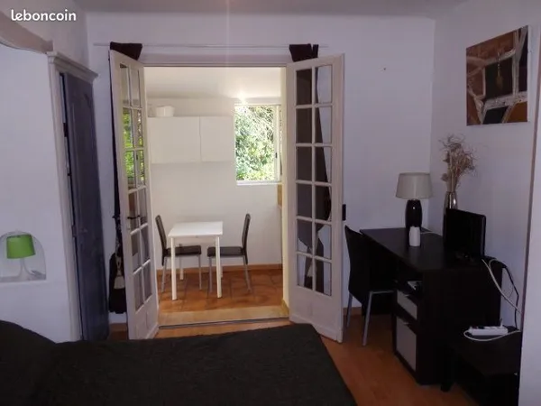Studio 20 m2 avec jardin loué a l'année a 06 biot