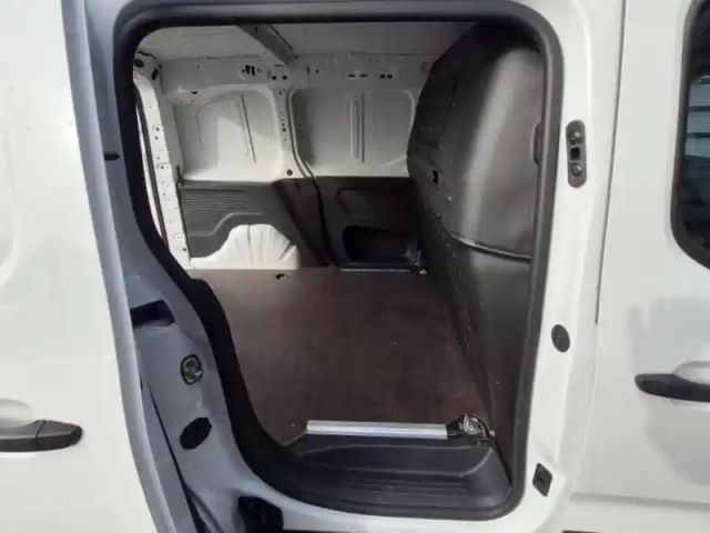Peugeot Partner standard 1.6 bluehdi 100ch premium — photo 22