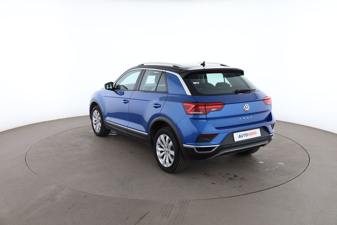 Volkswagen T-Roc 1.5 TSI EVO Carat DSG7 — photo 3