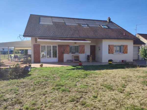 maison familiale, très bon état de 1996