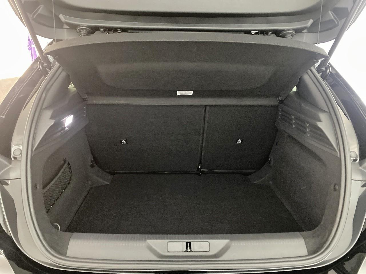 Peugeot 308 hybrid 145 e-dcs6 allure — photo 6