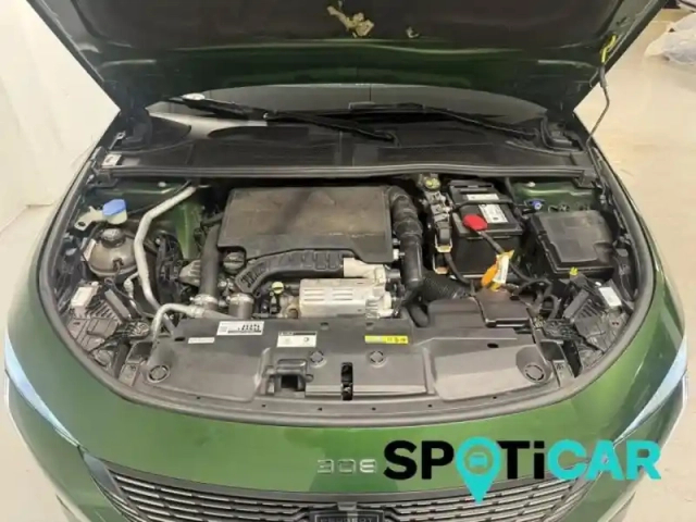 Peugeot 308 1.2 puretech 130ch s&amp;s allure pack eat8 — photo 11