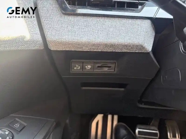 Peugeot 3008 hybrid 145 e-dcs6 — photo 21
