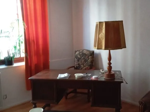 Particulier loue F1 meublé