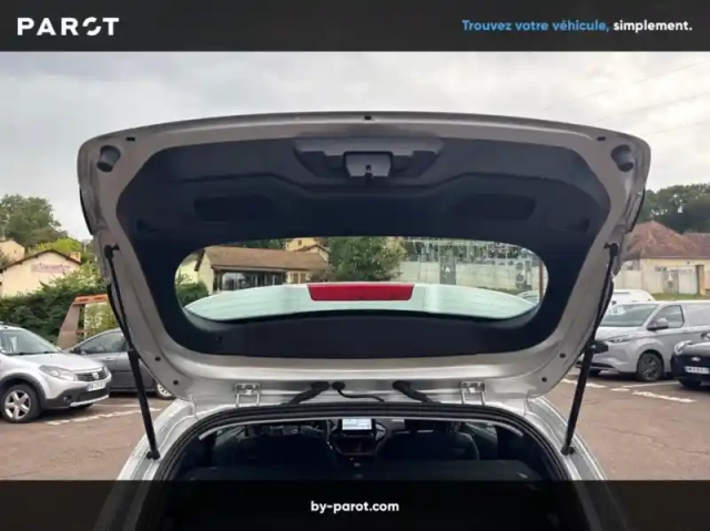 Ford Fiesta 1.5 tdci 85ch connect business 3p société — photo 19
