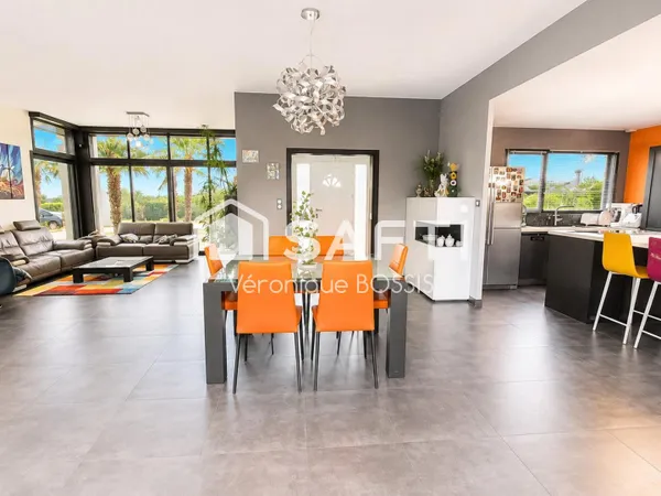 UNE MAISON POUR VIVRE EN GRAND... ET EN FAMILLE