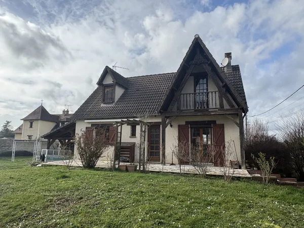 PAVILLON 3 CHAMBRES PROCHE SENS SECTEUR RECHERCHE