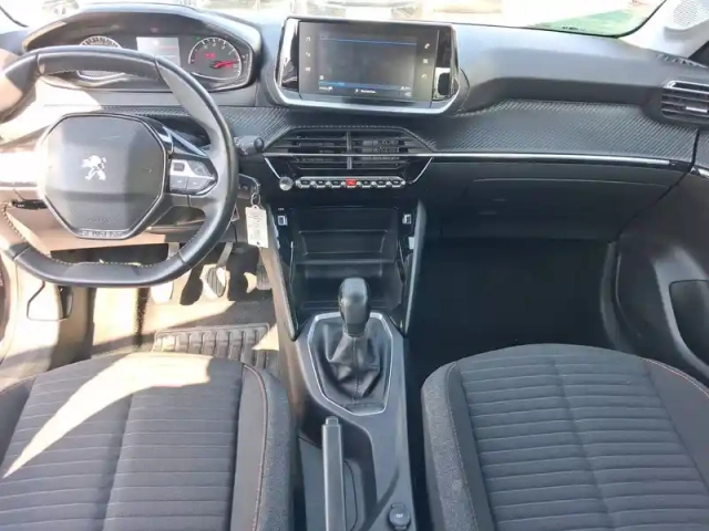 Peugeot 208 puretech 75 s&amp;s bvm5 — photo 11