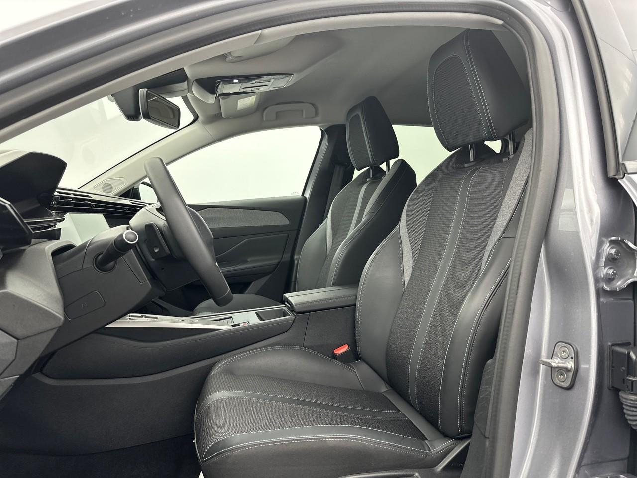 Peugeot 308 hybrid 145 e-dcs6 allure — photo 9