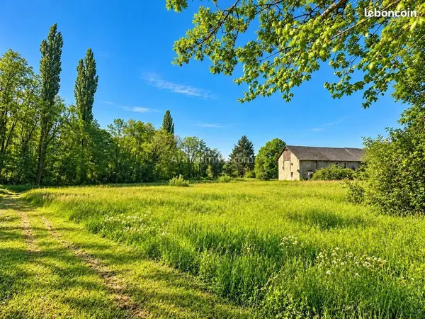 Terrain 1237 m² Méry