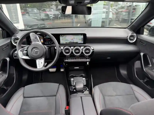 Mercedes Classe A 200 d amg line — photo 31