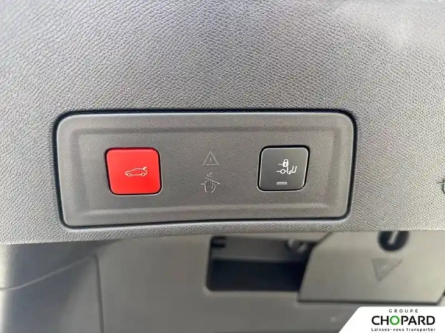Peugeot 508 hybrid 225 e-eat8 — photo 14