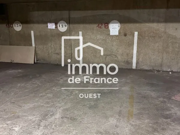Parking/box ANGERS