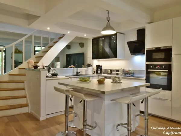 Immeuble 5 pièces 190 m²