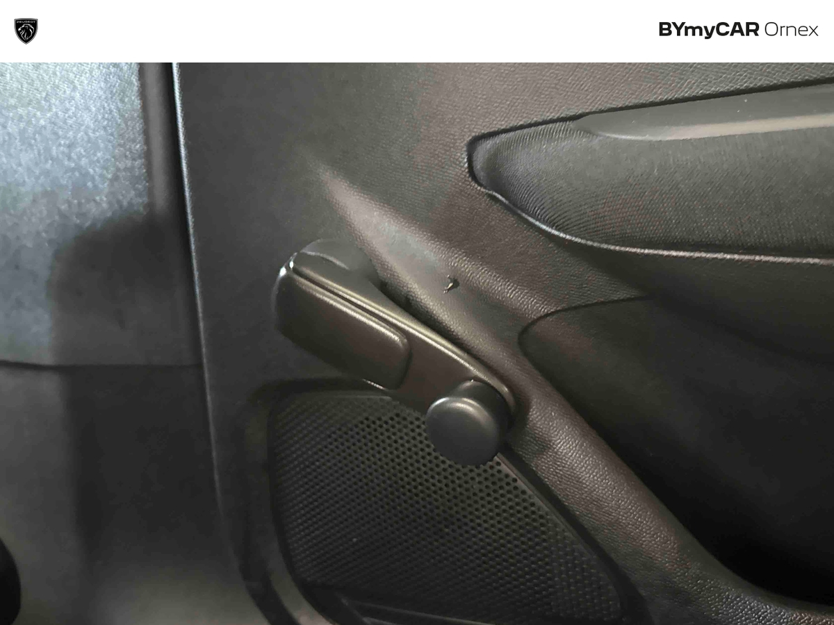 Peugeot 208 BlueHDi 100 S&amp;S BVM6 — photo 33