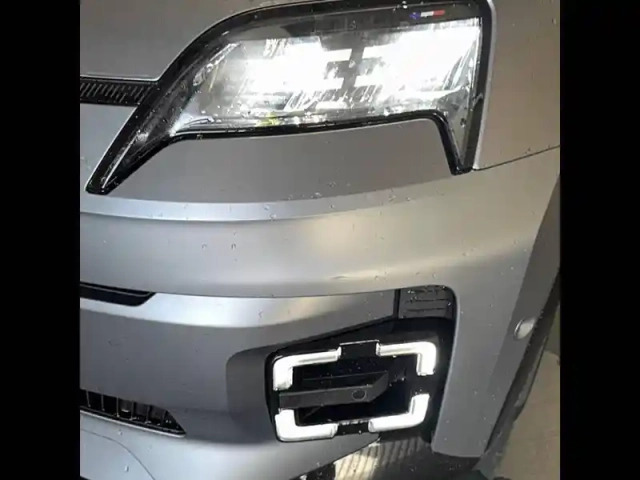 Renault 5 renault  e-tech electrique 10 ch autonomie confort — photo 86