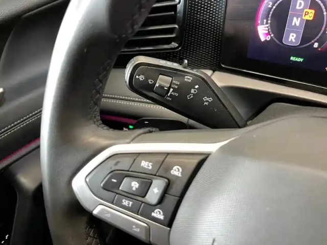 Volkswagen Tiguan 1.5 etsi 131ch dsg7 — photo 22