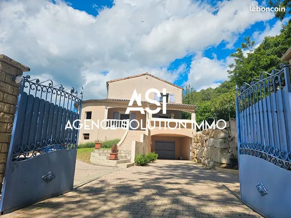 Villa 6 pièces 153 m²