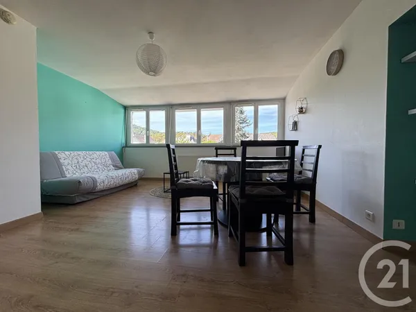 Appartement 4 pièces 94 m²