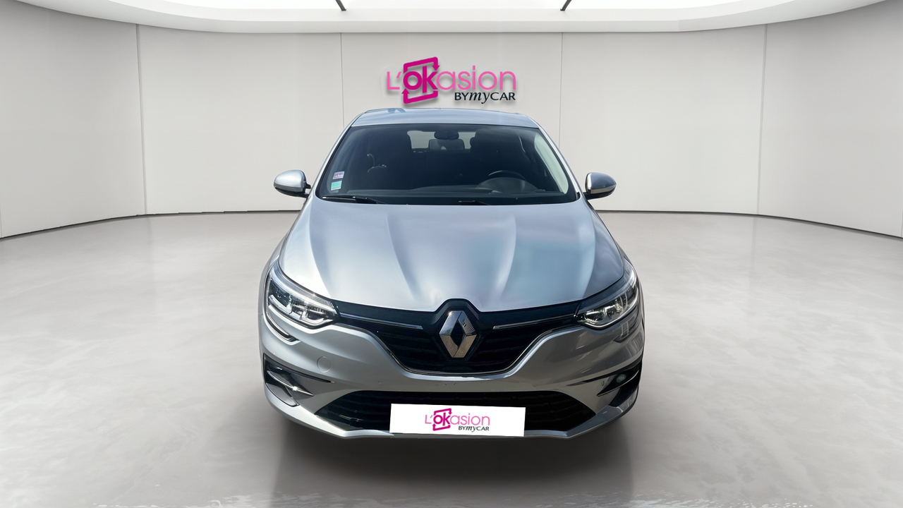 Renault Megane IV Berline TCe 140 — photo 8