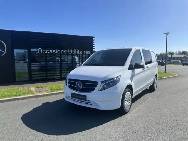 Mercedes Vito 119 cdi 4x4 mixto compact — photo 1