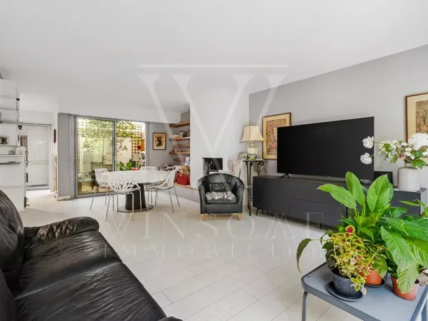 Duplex lumineux avec jardin privatif à Cannes