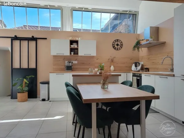 Maison de village climatisée avec garage