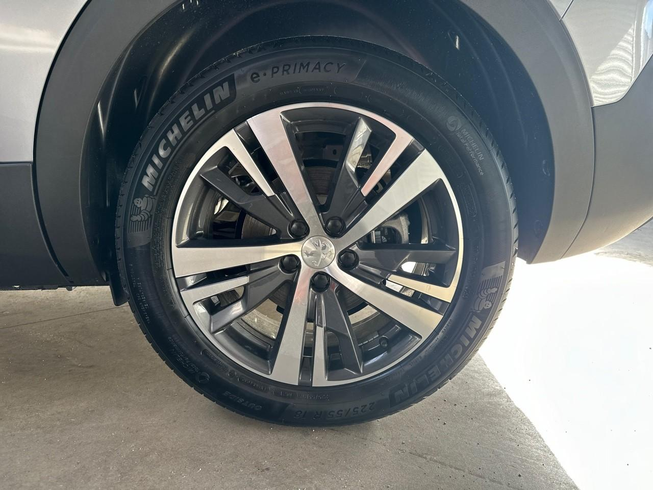 Peugeot 5008 hybrid 136ch allure pack e-dcs6 — photo 11