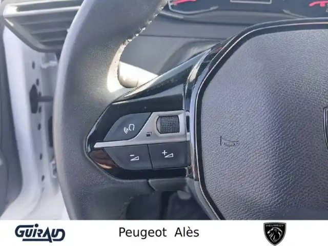 Peugeot 208 puretech 75 s&amp;s bvm5 — photo 18