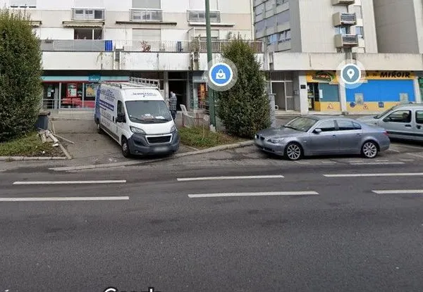 Local commercial 185 m² MULHOUSE