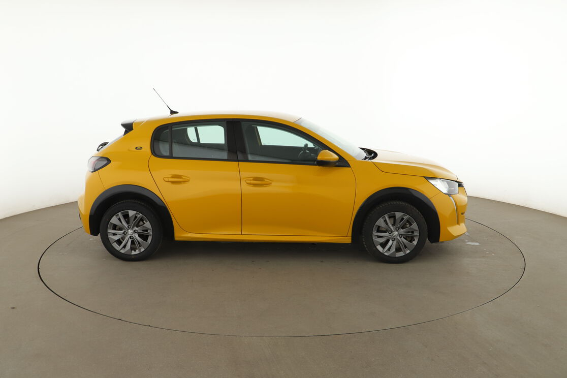 Peugeot 208 Electrique 50 kWh Allure — photo 6